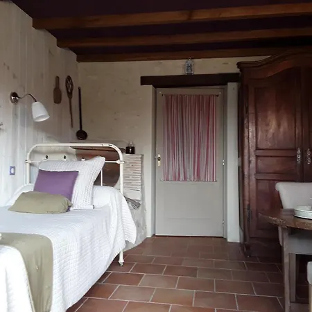 Bed & Breakfast Domaine Les Galards 3*