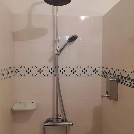 Domaine Les Galards Alojamento de Acomodação e Pequeno-almoço Le Garde