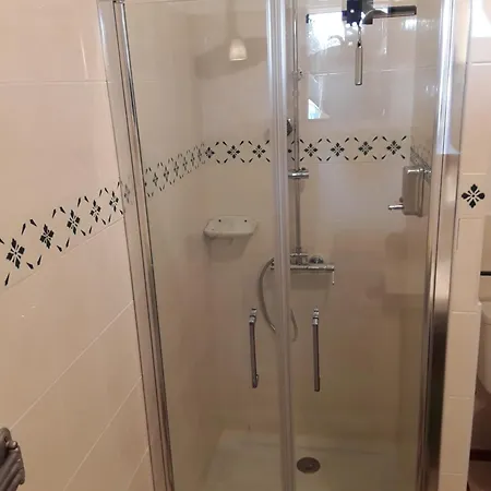 Alojamento de Acomodação e Pequeno-almoço Domaine Les Galards Le Garde