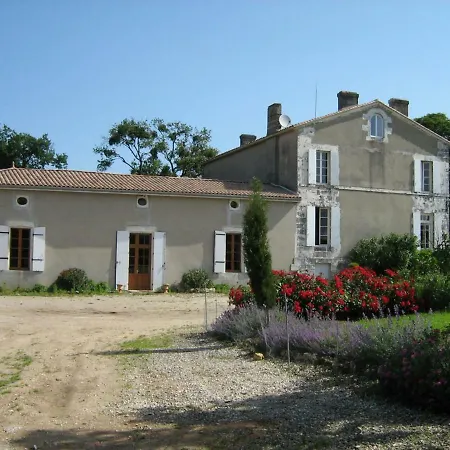 Domaine Les Galards 3* Le Garde